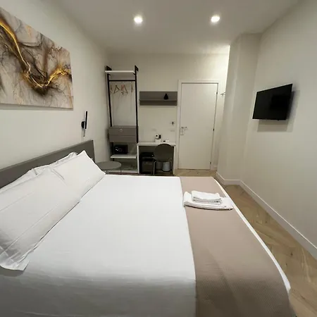 Vittoria's Luxury 4* Rom